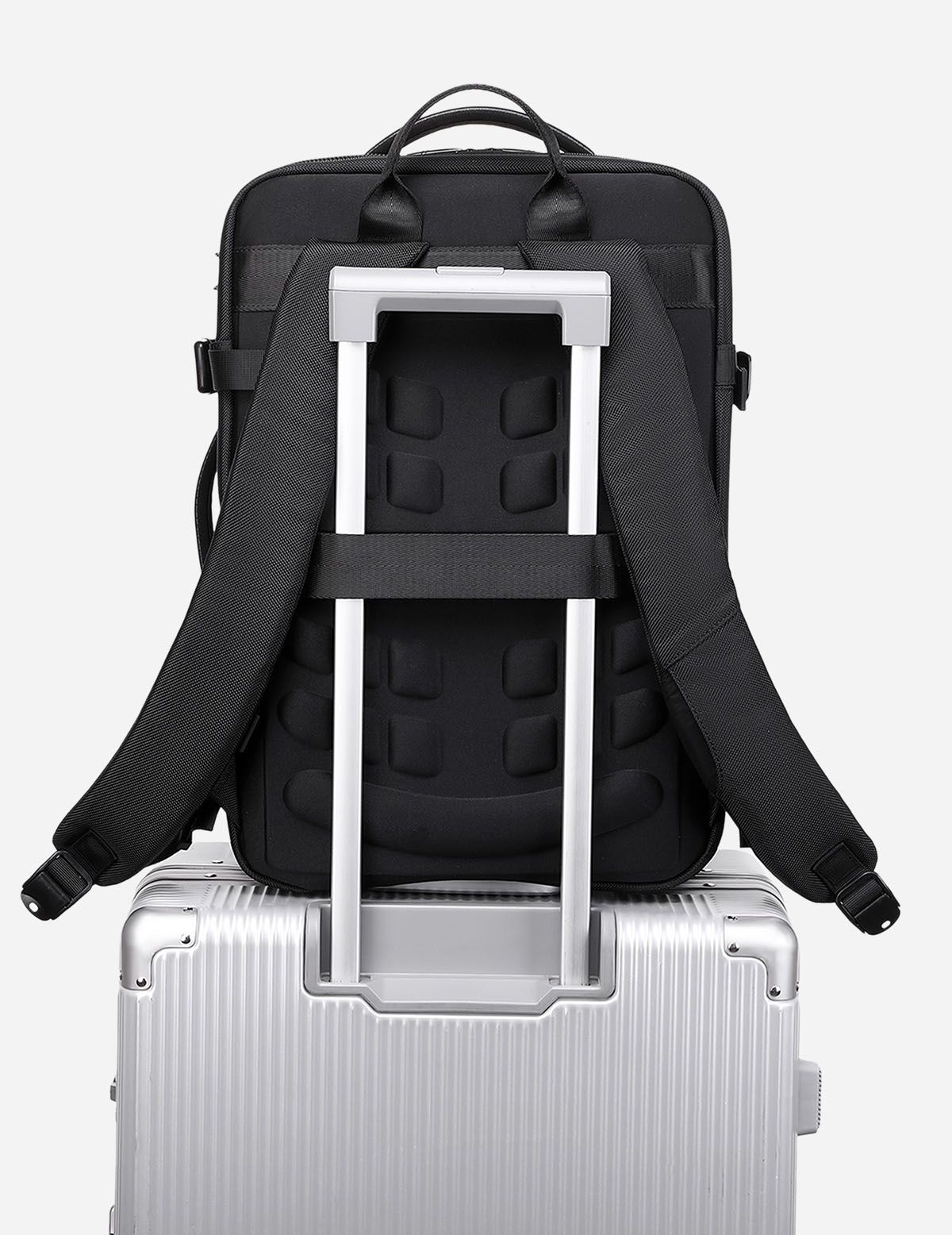 Traveleque Backpack 