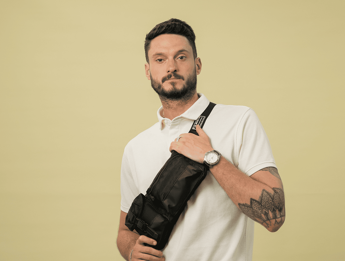 Men’s Crossbody Bags: A Guide to Stylish and Practical Everyday Carry